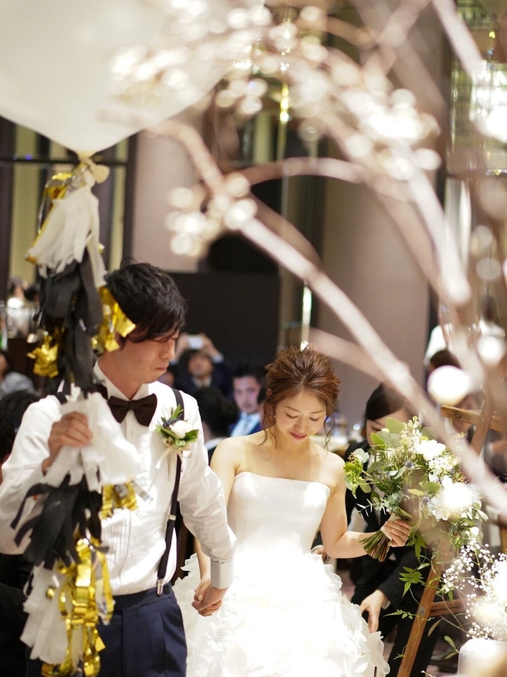 「結婚式、結婚式スタイル、パーティースタイル、パーティー、花嫁、花嫁ヘア、ウェディングドレス、ウエディングドレス、ete」｜「eteのフープ イヤリング（イヤリング、ゴールド系）」を使った、pixyon*さん（レディース・153cm）の春コーディネートの1枚目の写真