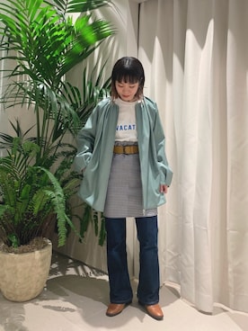 「フェイクレザー」｜「アイテム（ノーカラージャケット）」を使った、つなしまあゆみさん（レディース・153cm）の春コーディネート