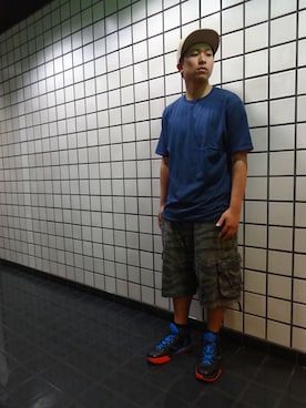 「 Tシャツ」｜ブラックストアさん（メンズ・172cm）の春コーディネート