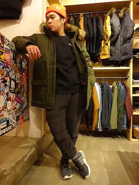 「Carhartt WIP（カーハートダブリューアイピー）のアイテム（マウンテンパーカー）」を使った、ブラックストアさん（メンズ・165cm）の秋コーディネート