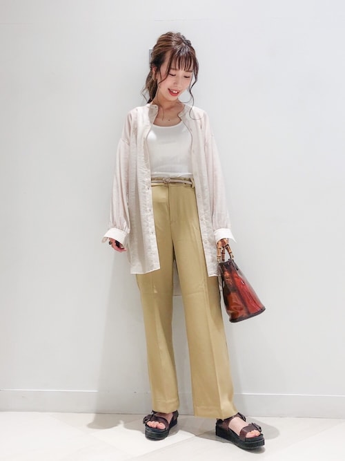 megpi【GLOBALWORK】さんのコーディネート