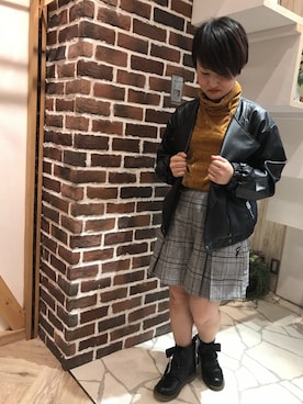 「ベロア」｜「アイテム（ライダースジャケット）」を使った、めぐさん（レディース・150cm）の秋コーディネート