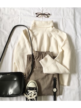 「ADAM ET ROPE'（アダムエロペ）のウールクロップドタートルニットプルオーバー（ニット/セーター）」を使った、あか＊さん（レディース・161cm）の冬コーディネート