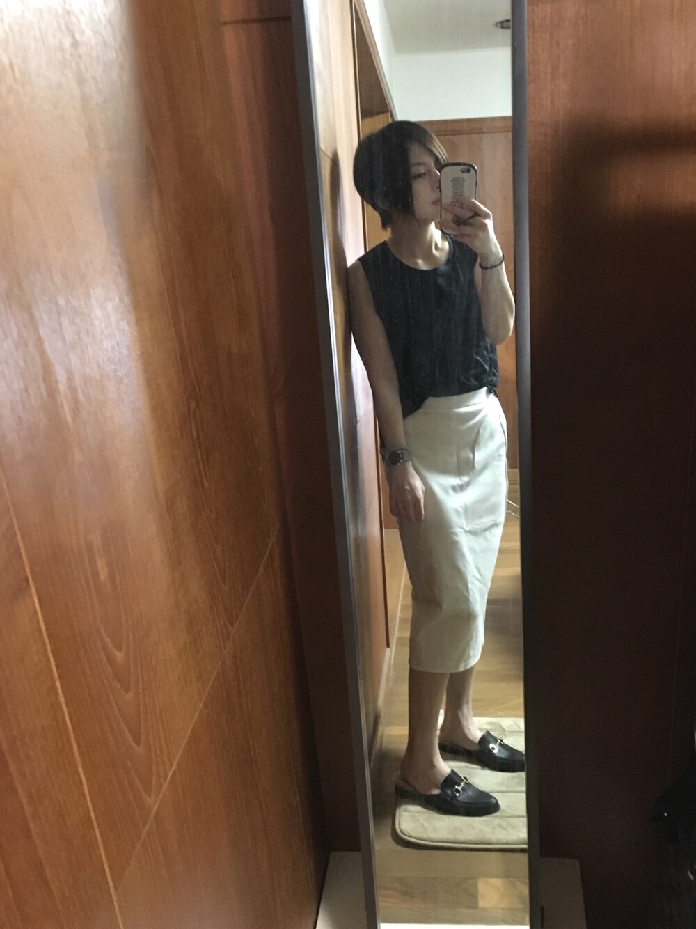 「GU、オトナカジュアル、大人コーデ、オトナ女子」｜「PLSTのアイテム（シャツ/ブラウス、ブラック系）」を使った、YUKATONAKAIさん（レディース・157cm）の秋コーディネートの1枚目の写真