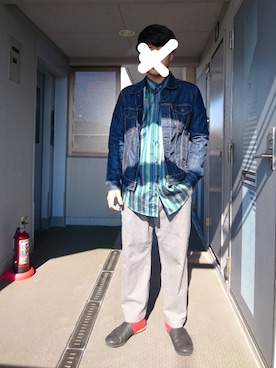 「スリッパ」｜「アイテム（スラックス）」を使った、パナさん（メンズ・173cm）の秋コーディネート