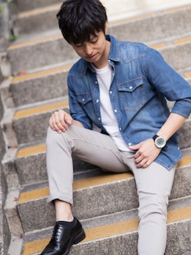 「アイテム（チノパンツ、グレー系）」を使った、YUTAさん（メンズ・175cm）の夏コーディネート