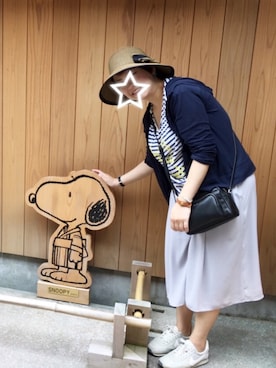「ネイビーのパーカー」｜つなこさん（レディース・157cm）の夏コーディネート