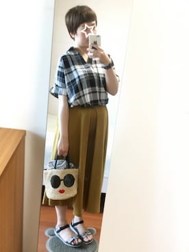 「スカーチョ」｜「アイテム（アナログ腕時計）」を使った、つなこさん（レディース・157cm）の夏コーディネート