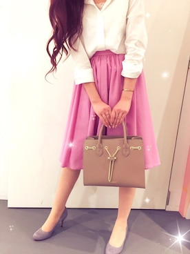 「Carlie e felice（カーリーエフェリーチェ）のアイテム（シューズ）」を使った、kaoriさん（レディース・157cm）の春コーディネート