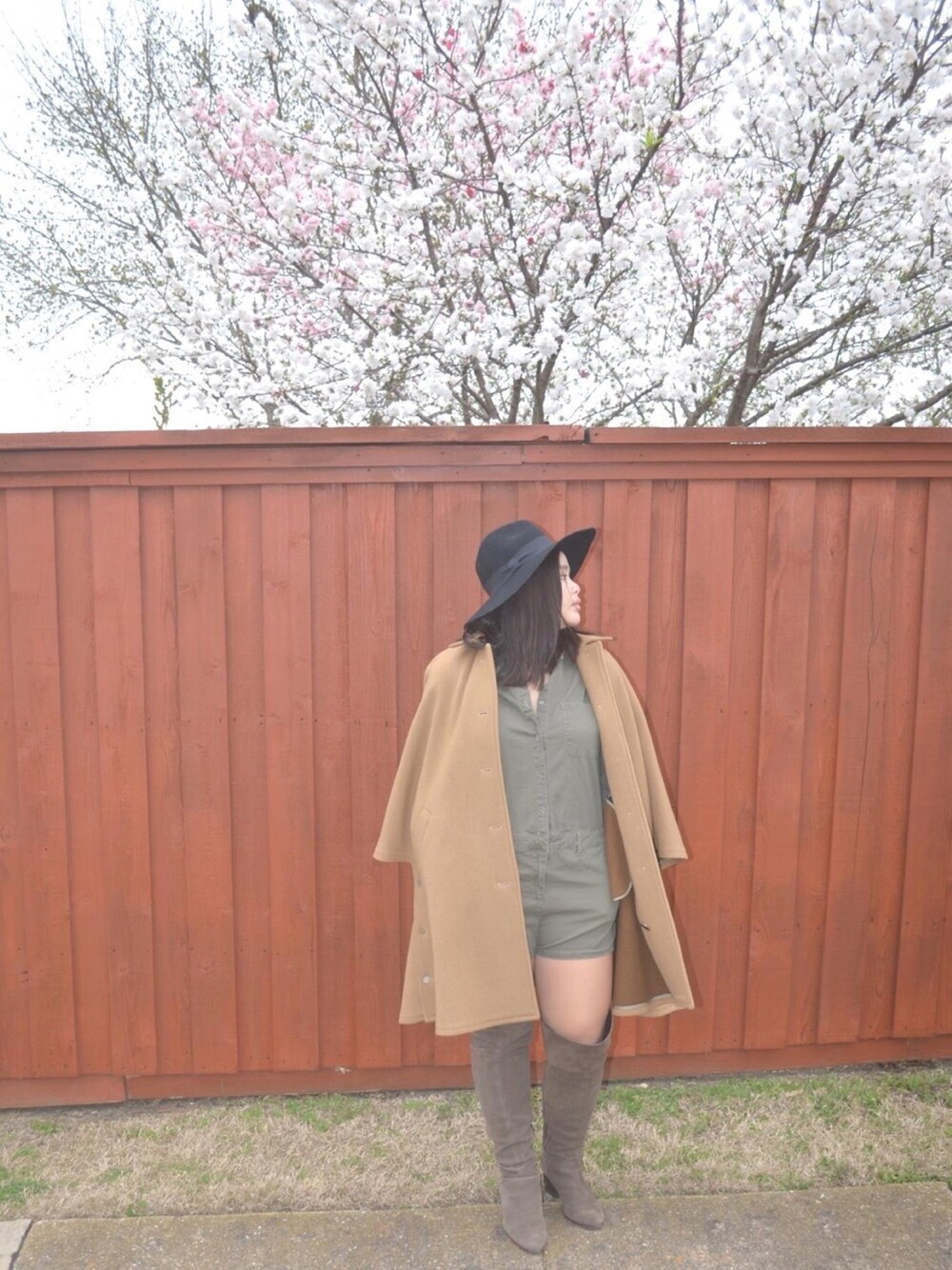 「outfit、spring」｜「FOREVER 21のアイテム（ハット、ブラック系）」を使った、Ysabelaさん（レディース・168cm）の春コーディネートの1枚目の写真