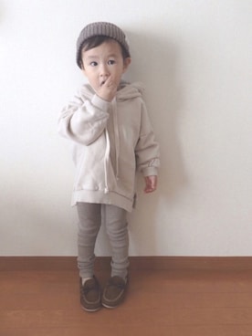 「プルオーバーパーカー」｜「アイテム（その他）」を使った、minato さん（キッズ・90cm）の秋コーディネート