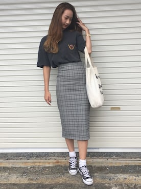 「ZARA（ザラ）のアイテム（スカート、グレー系）」を使った、a k a n eさん（レディース・167cm）の秋コーディネート
