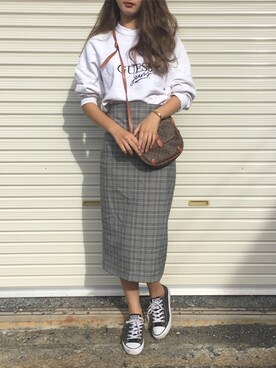 「ZARA（ザラ）のアイテム（スカート、グレー系）」を使った、a k a n eさん（レディース・167cm）の秋コーディネート