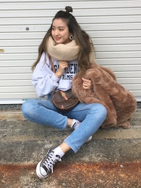 「ZARA（ザラ）のアイテム（マフラー、ベージュ系）」を使った、a k a n eさん（レディース・167cm）の冬コーディネート