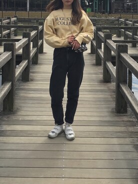 「ZARA（ザラ）のアイテム（デニムパンツ、ブラック系）」を使った、a k a n eさん（レディース・167cm）の春コーディネート