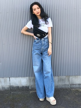 「ZARA（ザラ）のアイテム（デニムパンツ、ブルー系）」を使った、a k a n eさん（レディース・167cm）の春コーディネート