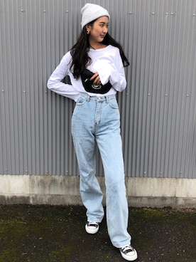 「radiaのアイテム（デニムパンツ、ブルー系）」を使った、a k a n eさん（レディース・167cm）の秋コーディネート