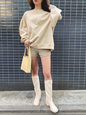 「SLY（スライ）の4XL SW TOPS/スウェットトップス（スウェット、ホワイト系）」を使った、a k a n eさん（レディース・167cm）の春コーディネート