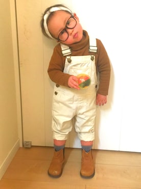 「サイドゴアブーツ」｜「アイテム（サロペット/オーバーオール）」を使った、egomamaさん（キッズ・90cm）の冬コーディネート