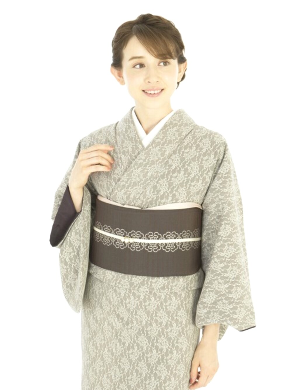 「ジャガード、パール、レース、着物、きもの、帯、オトナ女子、着物女子、帯留め、きもの遊び.net」｜「きもの遊び.netのレースプレタきもの（浴衣、ブラウン系）」を使った、きもの遊び.netさん（レディース・166cm）の冬コーディネートの1枚目の写真