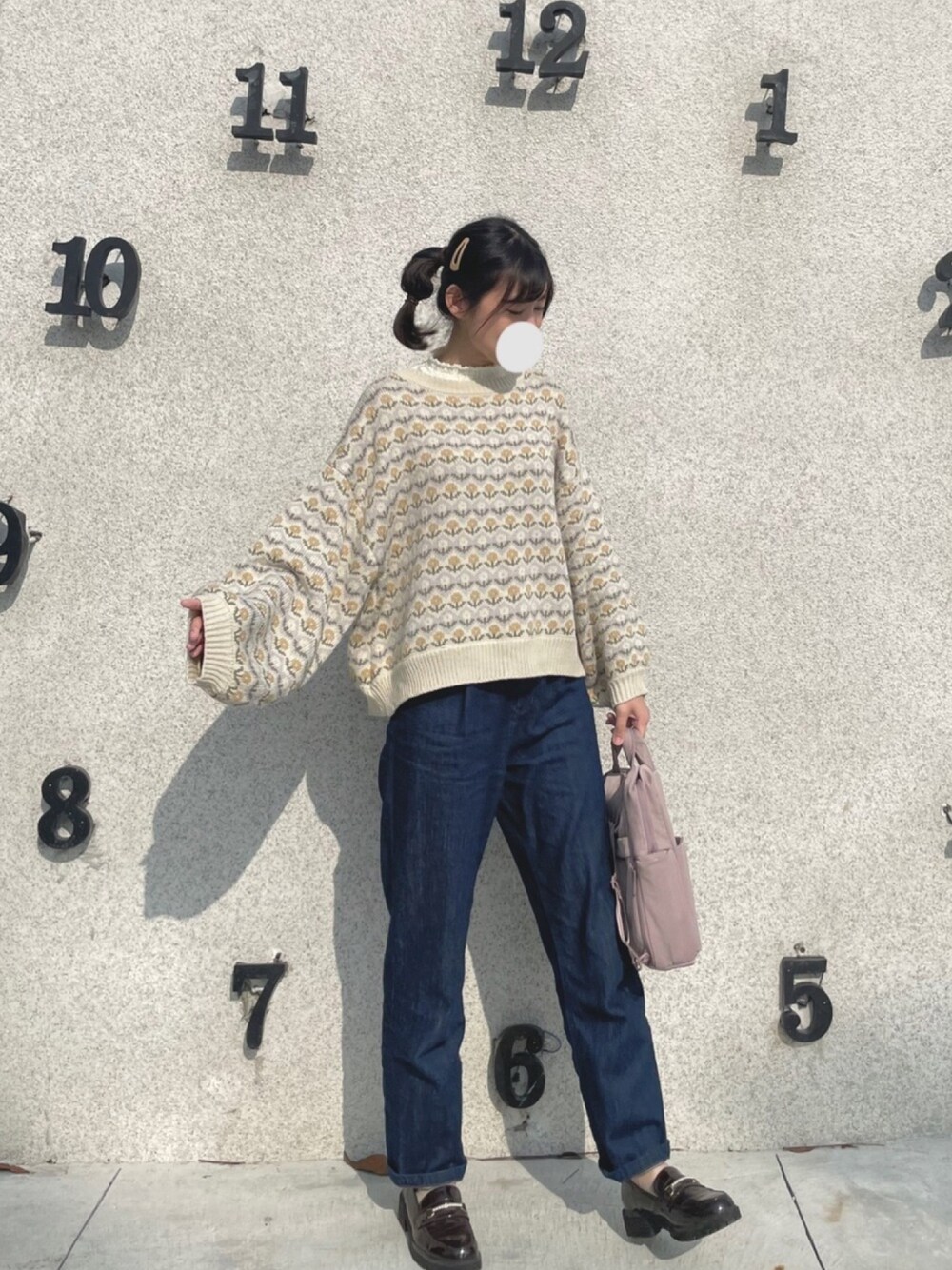 「ehka sopoの花柄ジャカードプルオーバー（ニット/セーター、ベージュ系）」を使った、Yunaさん（レディース・165cm）の冬コーディネートの1枚目の写真