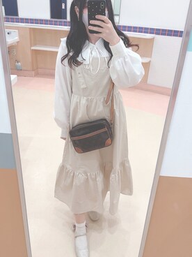 「one after another NICE CLAUP（ワンアフターアナザーナイスクラップ）のアイテム（オールインワン・サロペット）」を使った、dollchanさん（レディース・155cm）の春コーディネート