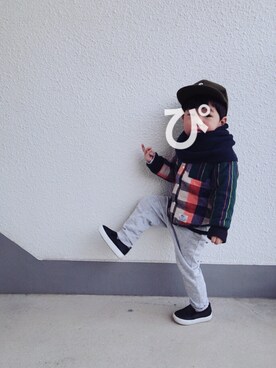 「スヌード」｜「アイテム（スリッポン）」を使った、P×Kさん（キッズ・90cm）の秋コーディネート