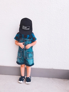 「DENIM DUNGAREE（デニムダンガリー）のアイテム（サロペット/オーバーオール）」を使った、P×Kさん（キッズ・90cm）の夏コーディネート