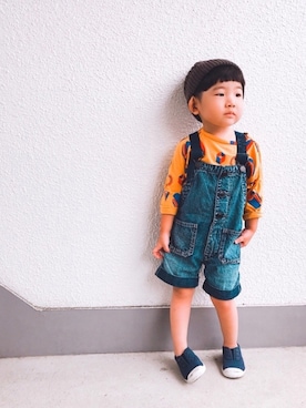 「DENIM DUNGAREE（デニムダンガリー）のアイテム（サロペット/オーバーオール）」を使った、P×Kさん（キッズ・90cm）の秋コーディネート