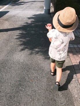 「うしろ姿」｜「アイテム（その他）」を使った、P×Kさん（キッズ・100cm）の夏コーディネート