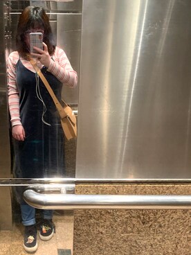 「iT（イット）のアイテム（シューズ）」を使った、karin さん（レディース・156cm）の春コーディネート