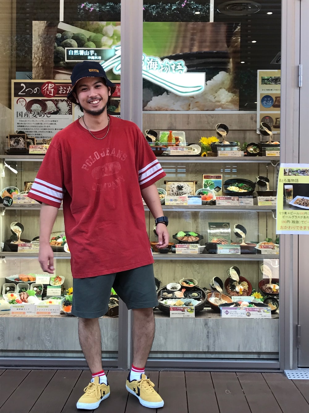 「古着、バケットハット、ハーフパンツ、コンバース、REDKAP、大人カジュアル、ドロップショルダー、G-SHOCK、ラルフローレン」｜「7Unionのアイテム（ハット、ブルー系）」を使った、coney11さん（メンズ・170cm）の夏コーディネートの1枚目の写真