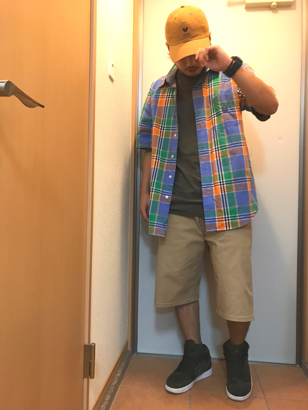 「古着、CHAPS、ラルフローレン、G-SHOCK、Deviluse、Levi's、リーバイス、靴下屋、tabio、Jordan」｜「Deviluseのアイテム（キャップ、ブラウン系）」を使った、coney11さん（メンズ・170cm）の秋コーディネートの1枚目の写真