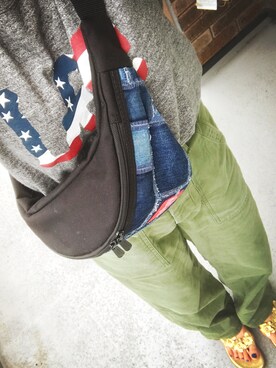 「アイテム（ボディバッグ/ウエストポーチ、ブルー系）」を使った、Sатоко⋆*さん（レディース・156cm）の夏コーディネート