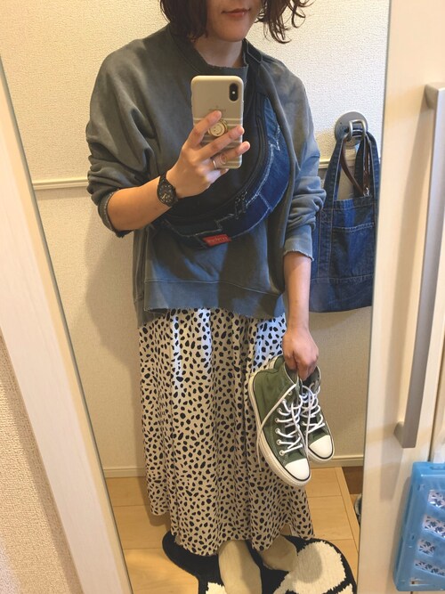TODAYFUL（トゥデイフル）の「ラウンドヘムスエット（スウェット