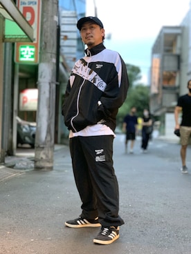 「BlackEyePatch（ブラックアイパッチ）のアイテム（パンツ）」を使った、LHP福岡店 staffさん（メンズ・165cm）の秋コーディネート