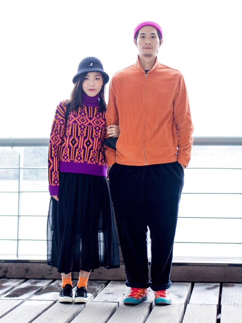 「orange、purple、couple、秋冬コーデ、outfit、converse、JWANDERSON、asos、KANGOL、WEARBOOKエントリー」｜「asosのアイテム（トップス、その他）」を使った、Bernice Sioさん（レディース・162cm）の冬コーディネートの1枚目の写真