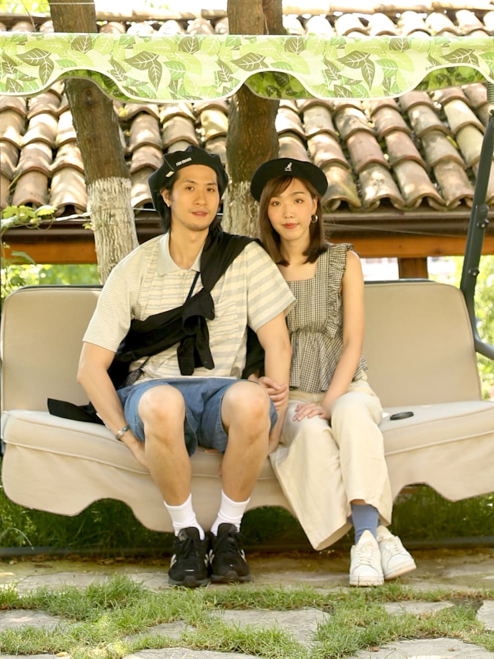 「夏コーデ、シンプルコーデ、ootd、outfit、couple、WEARBOOKエントリー、KANGOL」｜「KANGOLの【KANGOL】Tropic Spitfire/【カンゴール】トロピック スピットファイア　キャスケット（キャスケット、ブラック系）」を使った、Bernice Sioさん（レディース・163cm）の夏コーディネートの1枚目の写真