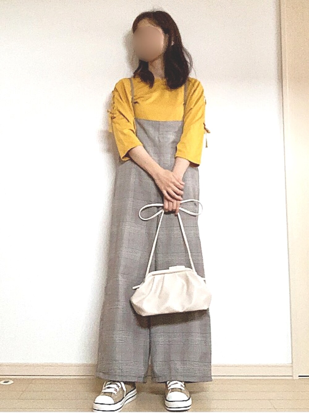 「グレンチェック、オールインワン、秋のコーデ、オトナカジュアル、秋服準備はじめました、秋カラー、しまむら、しまむらコーデ」｜「しまむらのアイテム（サロペット/オーバーオール、グレー系）」を使った、hana☆さん（レディース・155cm）の秋コーディネートの1枚目の写真