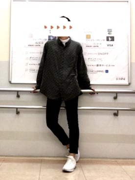 「UNIQLO（ユニクロ）のMEN ソフトタッチハイネックT（長袖）（Tシャツ/カットソー、ホワイト系）」を使った、HIROKIさん（メンズ・175cm）の秋コーディネート