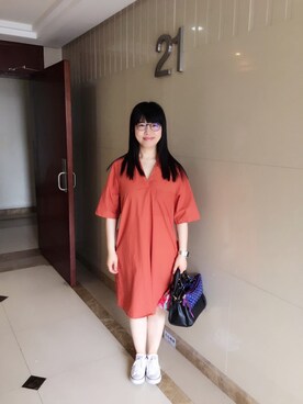 「通勤コーデ」｜「アイテム（雑貨/ホビー）」を使った、ジェーン ちゃんさん（レディース・158cm）の夏コーディネート