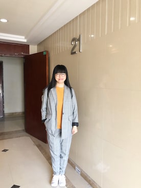 「PULL&BEAR（プルアンドベア）のアイテム（スラックス）」を使った、ジェーン ちゃんさん（レディース・158cm）の春コーディネート