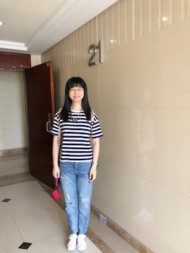 「アイテム（音楽/本・雑誌、レッド系）」を使った、ジェーン ちゃんさん（レディース・158cm）の秋コーディネート