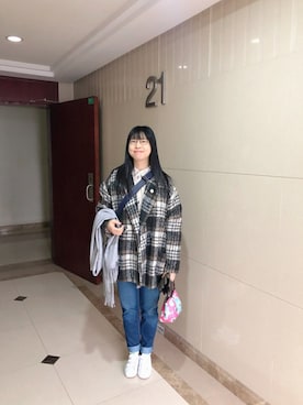 「MOUSTACHE（ムスタッシュ）のアイテム」を使った、ジェーン ちゃんさん（レディース・158cm）の冬コーディネート