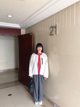 「PULL&BEAR（プルアンドベア）のアイテム（パーカー）」を使った、ジェーン ちゃんさん（レディース・158cm）の冬コーディネート