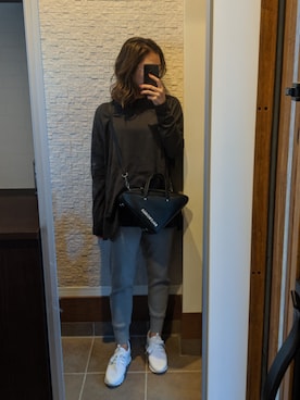 「PRADA（プラダ）のアイテム（スリッポン）」を使った、mmmさん（レディース・159cm）の秋コーディネート