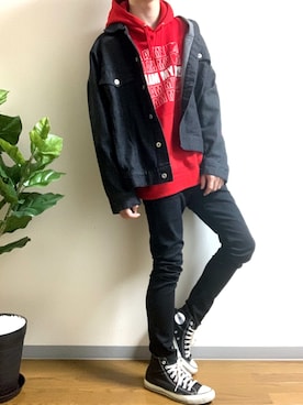 「GU（ジーユー）のアイテム（パーカー、レッド系）」を使った、かっつーさん（メンズ・170cm）の秋コーディネート