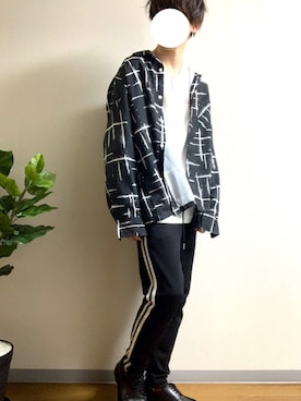 「zenoのアイテム（シャツ/ブラウス、ブラック系）」を使った、かっつーさん（メンズ・170cm）の秋コーディネート