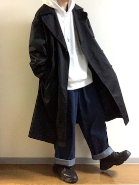「Confirm（コンファーム）のアイテム（トレンチコート）」を使った、かっつーさん（メンズ・170cm）の冬コーディネート