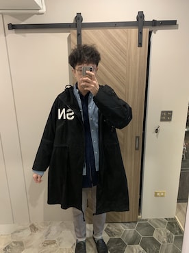 「UNDERCOVER（アンダーカバー）のアイテム（トレンチコート）」を使った、花mikiさん（メンズ・187cm）の冬コーディネート
